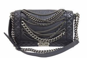 CHANEL シャネル ショルダーバッグ ボーイシャネル カーフスキン フルフラップ 18番台 ブラック 美品 中古 42151
