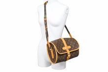 Load image into Gallery viewer, Louis Vuitton ルイヴィトン マルヌ ショルダーバッグ 斜め掛けバッグ M51369 モノグラム PVCレザー ブラウン 良品 中古 42155
