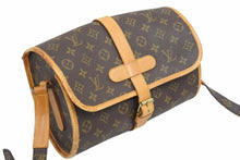 Load image into Gallery viewer, Louis Vuitton ルイヴィトン マルヌ ショルダーバッグ 斜め掛けバッグ M51369 モノグラム PVCレザー ブラウン 良品 中古 42155