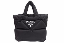画像をギャラリービューアに読み込む, PRADA プラダ トートバッグ 2VG082 パデッド Re Nylon ナイロン 黒 キルティング バッグ 中古 42291