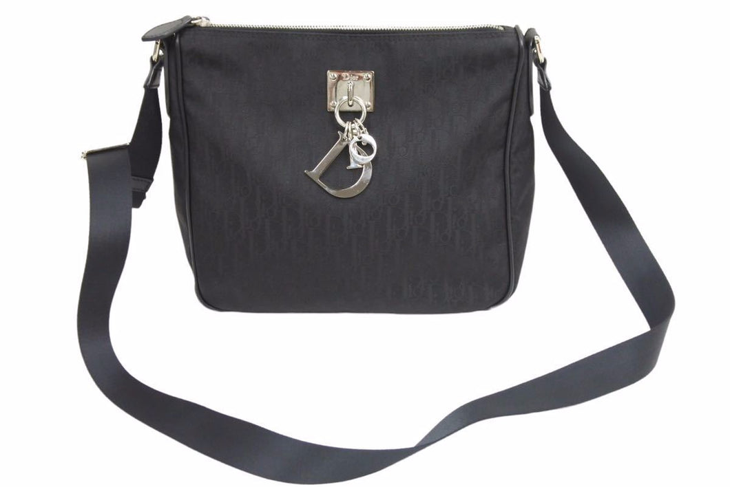 Christian Dior クリスチャンディオール ショルダーバッグ トロッター柄 14-BO-0028 キャンバス ブラック シルバー 美品 中古 42363