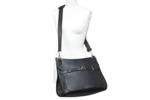 Load image into Gallery viewer, 極美品 エルメス HERMES ジプシエール37 □N刻 ブラック シルバー金具 ショルダーバッグ 中古 42391
