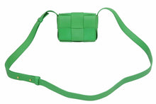 Load image into Gallery viewer, Bottega Veneta ボッテガヴェネタ ミニカセット ショルダーバッグ クロスバッグ ミニバッグ 羊革 グリーン 美品 中古 42421