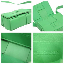 Load image into Gallery viewer, Bottega Veneta ボッテガヴェネタ ミニカセット ショルダーバッグ クロスバッグ ミニバッグ 羊革 グリーン 美品 中古 42421