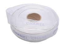 Load image into Gallery viewer, CHANEL シャネル リボンテープ リボンロール アクセサリー ブランドロゴ 小物 ホワイト 美品 中古 42489