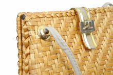Load image into Gallery viewer, courreges クレージュ かごバッグ ショルダーバッグ ゴールド金具 ロゴ 鞄 カバン 斜め掛け 中古 42572