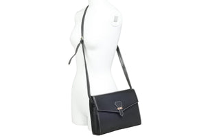 courreges クレージュ ショルダーバッグ レザー ロゴ ゴールド金具 斜め掛け 鞄 カバン 中古 42592