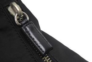 PRADA プラダ ワンショルダーバッグ ブラック 肩掛け 三角ロゴプレート ナイロン レザー シルバー金具 中古 42710