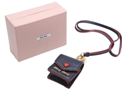MIUMIU ミュウミュウ マドラス ラブ Air Pods レザー ネックストラップ ハート 5TT106 2BC3 ブラック レッド 美品 中古 42789