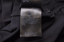 Load image into Gallery viewer, BALENCIAGA バレンシアガ トップス Tシャツ ワンポイント 黒 ブラック ロゴ 半袖Tシャツ 中古 42815