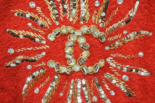 Load image into Gallery viewer, 極美品 CHANEL シャネル バスローブ ココマーク ファレルウィリアムス コラボ レッド P61066V46885 サイズM 中古 42898