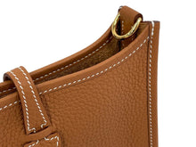 画像をギャラリービューアに読み込む, HERMES エルメス エヴリン TPM ショルダーバック 2022年 U刻印 ゴールド ゴールド トゴ 箱付き 未使用品 42996