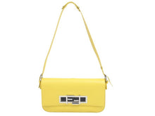 画像をギャラリービューアに読み込む, FENDI フェンディ ショルダーバッグ ハンドバッグ トレバゲット 8BR720 レザー イエロー シルバー金具 美品 中古 43049