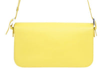 画像をギャラリービューアに読み込む, FENDI フェンディ ショルダーバッグ ハンドバッグ トレバゲット 8BR720 レザー イエロー シルバー金具 美品 中古 43049