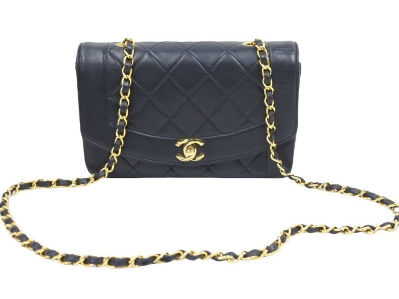 CHANEL シャネル ダイアナ 22 マトラッセ チェーン ショルダー バッグ レザー ブラック 美品 中古 43185
