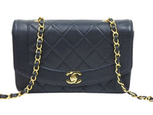 画像をギャラリービューアに読み込む, CHANEL シャネル ダイアナ 22 マトラッセ チェーン ショルダー バッグ レザー ブラック 美品 中古 43185