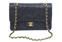 画像をギャラリービューアに読み込む, 極美品 CHANEL マトラッセWフラップチェーンショルダー 5番台 25 ショルダーバッグ ブラック×ゴールド ラムスキン 中古 43248