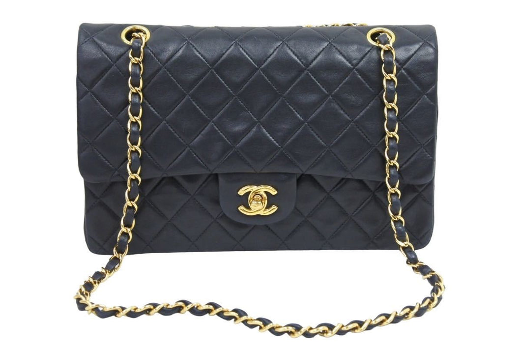 極美品 CHANEL マトラッセWフラップチェーンショルダー 5番台 25 ショルダーバッグ ブラック×ゴールド ラムスキン 中古 43248