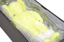 Load image into Gallery viewer, 新品未使用 MEDICOM TOY メディコムトイ 人形 フィギュア KAWS カウズ What Party open edition イエロー Yellow 43280