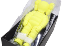 Load image into Gallery viewer, 新品未使用 MEDICOM TOY メディコムトイ 人形 フィギュア KAWS カウズ What Party open edition イエロー Yellow 43280