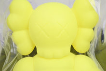 Load image into Gallery viewer, 新品未使用 MEDICOM TOY メディコムトイ 人形 フィギュア KAWS カウズ What Party open edition イエロー Yellow 43280