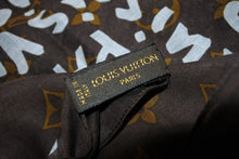 画像をギャラリービューアに読み込む, Louis Vuitton ルイヴィトン monogram graffiti scarf モノグラム グラフィティ スカーフ コットン ブラウン 美品 中古 43391