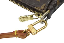 Load image into Gallery viewer, LOUIS VUITTON ルイヴィトン ポシェットアクセソワールモノグラム ブラウン ゴールド金具 M51980 美品 中古 43476