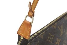 Load image into Gallery viewer, LOUIS VUITTON ルイヴィトン ポシェットアクセソワールモノグラム ブラウン ゴールド金具 M51980 美品 中古 43476