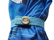 Load image into Gallery viewer, CHANEL シャネル サーフライン 折りたたみ傘 パラソル アンブレラ ヴィンテージ 545g ホワイト ブルー 良品 中古 43519