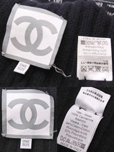 画像をギャラリービューアに読み込む, CHANEL シャネル スポーツライン ニット キャップ ココマーク カシミヤ ブラック シルバー金具 サイズONESIZE 美品 中古 43797
