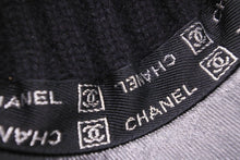 画像をギャラリービューアに読み込む, CHANEL シャネル スポーツライン ニット キャップ ココマーク カシミヤ ブラック シルバー金具 サイズONESIZE 美品 中古 43797