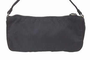 PRADA プラダ アクセサリーポーチ NERO ハンドバッグ ナイロン 小物入れ ロゴ プレート MV633 美品 中古 43842