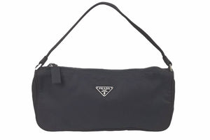 PRADA プラダ アクセサリーポーチ NERO ハンドバッグ ナイロン 小物入れ ロゴ プレート MV633 美品 中古 43842