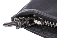 Load image into Gallery viewer, CHROME HEARTS クロムハーツ ポーチ 小物入れ ダガージップ ジッパーチェンジパース レザー シルバー925 ブラック 美品 中古 44036