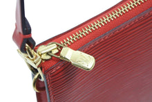 画像をギャラリービューアに読み込む, LOUIS VUITTON ポシェット アクセソワール ハンドバッグ エピ レザー カーマイン レッド M40776 美品 中古 44256