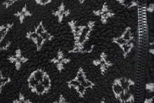 Load image into Gallery viewer, LOUIS VUITTON ルイヴィトン 21SS モノグラム フリース オーバーサイズ ブルゾン HKY44W ブラック サイズ 44 美品 中古 44274