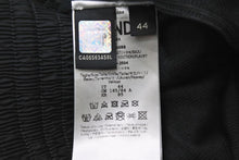 Load image into Gallery viewer, FENDI フェンディ Swim shorts スイムパンツ ハーフパンツ トランクス 水着 FXB077 ナイロン ブラック サイズ44 美品 中古 44344