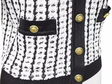 Load image into Gallery viewer, 極美品 CHANEL シャネル トップス ニット 97P ココマーク ボタン ブラック ホワイト ツイード サイズ38 P07770V00356 中古 44378