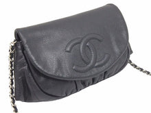 Load image into Gallery viewer, CHANEL シャネル ハーフムーン マトラッセ チェーンショルダーバッグ A50987 14番台 キャビアスキン ブラック 美品 中古 44599