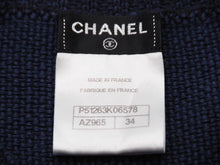 Load image into Gallery viewer, CHANEL シャネル ニット 半袖 トップス フロントポケット P51263K06578 コットン ネイビー サイズ34 美品 中古 44617