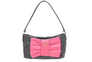 PRADA プラダ リボン ワンショルダーバッグ ポシェットポーチ ハンドバッグ A9378B レザー ブラック ピンク 中古 美品 44691