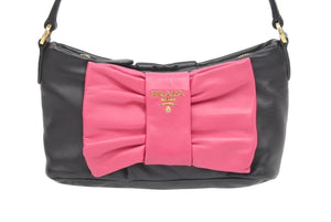 PRADA プラダ リボン ワンショルダーバッグ ポシェットポーチ ハンドバッグ A9378B レザー ブラック ピンク 中古 美品 44691