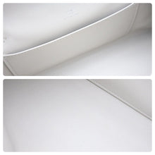 Load image into Gallery viewer, 新品同様 HERMES エルメス C刻印 ハンドバッグ ポシェットケリー グリスパール(パールグレー) スイフト シルバー金具 中古 44812