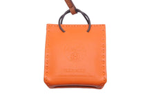 Load image into Gallery viewer, 新品同様 HERMES エルメス サックオランジュ アニューミロ バッグチャーム ストラップ オレンジ D刻印 2019年 美品 中古 44829
