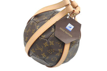 画像をギャラリービューアに読み込む, 新品同様 LOUIS VUITTON ルイヴィトン サッカーボール 1998年フランスワールドカップ記念 M99054 中古 45085