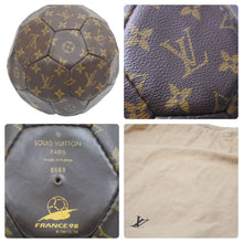画像をギャラリービューアに読み込む, 新品同様 LOUIS VUITTON ルイヴィトン サッカーボール 1998年フランスワールドカップ記念 M99054 中古 45085