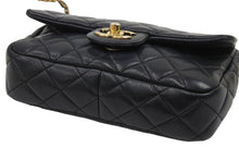 Load image into Gallery viewer, CHANEL シャネル ミニマトラッセ 18 ブラック ゴールド金具 19番台 ラムスキン ショルダーバッグ 美品 中古 45329