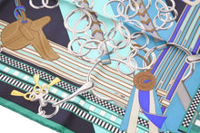 Load image into Gallery viewer, 新品同様 激レア HERMES エルメス スカーフ カレ90  Brides et Gris-Gris 馬勒とチャーム シルク 中古 45406