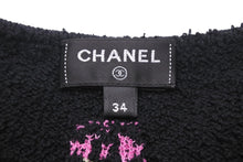 Load image into Gallery viewer, CHANEL シャネル 22SS ココマーク カシュクール ワンピース ロゴ マルチカラー ラインストーン ブラック サイズ34 美品 中古 45393