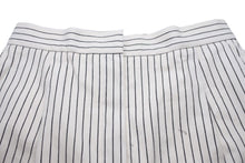 Load image into Gallery viewer, CHANEL シャネル ストライプパンツ ボトムス ココマーク P55660V41682 コットン ホワイト ブラック サイズ38 美品 中古 45438